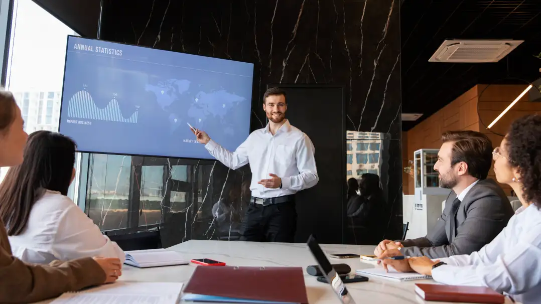Interactive Panels vs. Projectors: What UAE Businesses Should Choose for Their Boardrooms